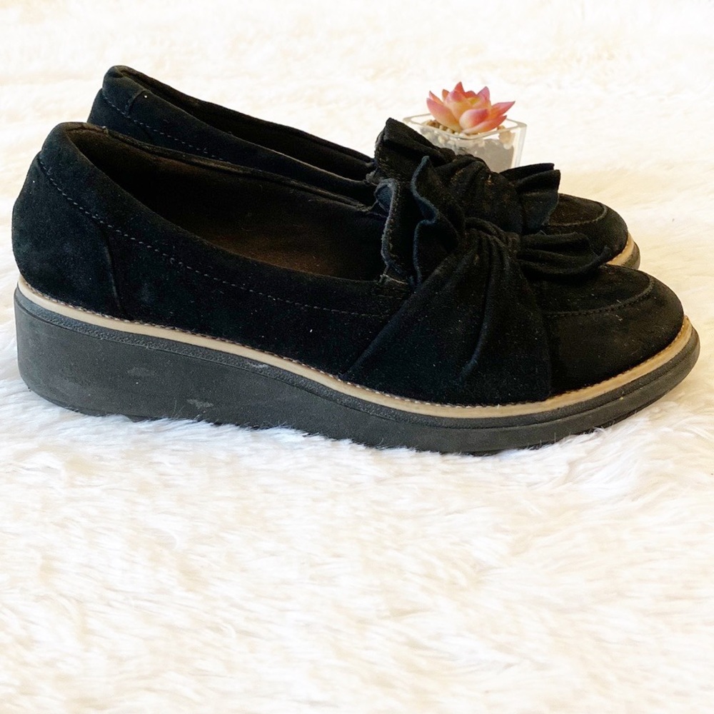CLARKS | Black Suede Bow Wedge Platform Heel Loafers women’s 7